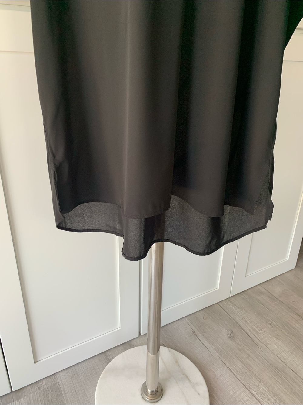 Oversized Show Me Your MuMu Black V-Neck Short Sleeve Cover up, Size S. - Picture 6 of 9